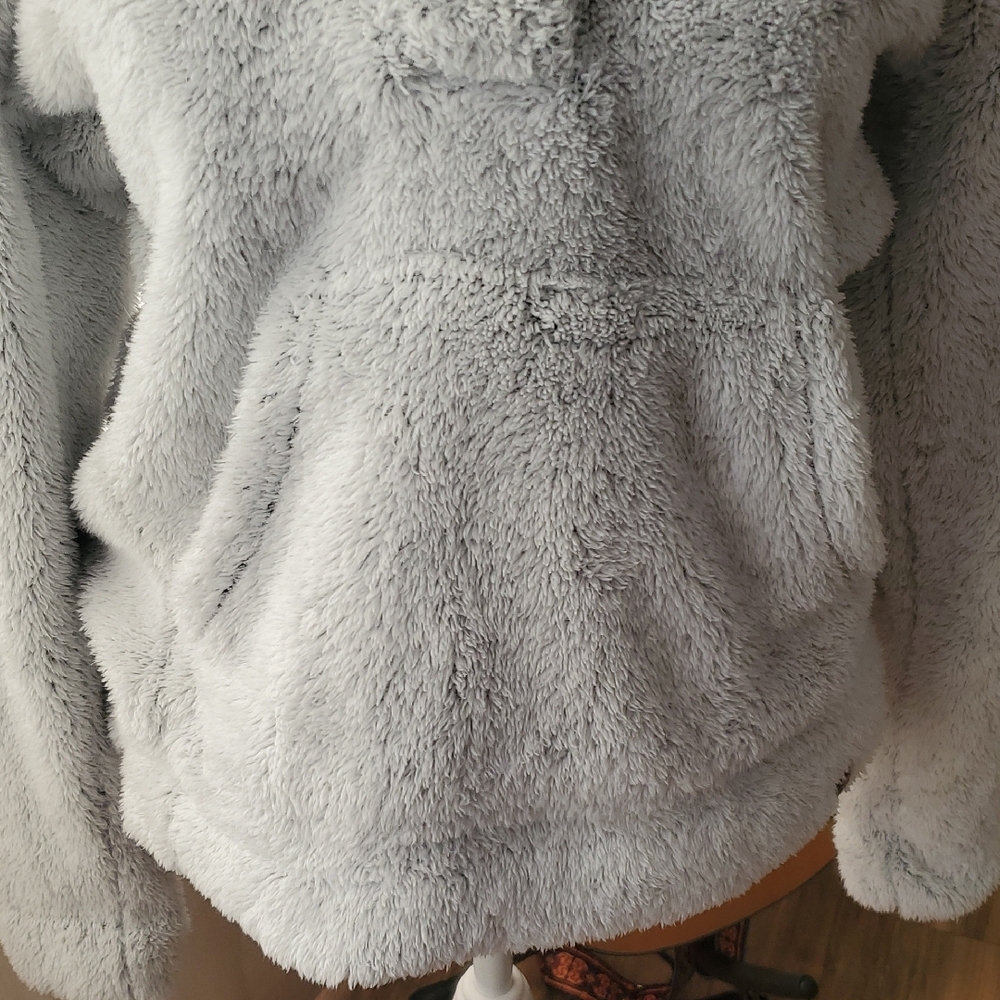 Cozy Gray Button-Up Women's Sweater - Picture 3 of 10
